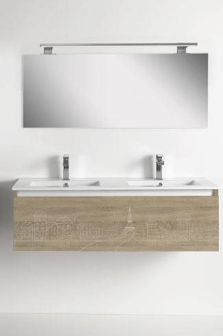 <p>
	Pack formado por mueble de 120 cm realizado en material laminado acabado madera con frontal decorado mediante técnica láser. Cajón totalmente extraible y cierre soft-closing. Incluye lavabo cerámico de color blanco, espejo liso  y un foco iluminación LED de 100cm. Fabricado en España.</p>
