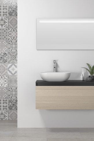 <p>
	Pack formado por mueble realizado en material laminado,  Cajón totalmente extraible y cierre soft-closing. Incluye lavabo cerámico sobreencimera y espejo con iluminación LED. Fabricado en España.</p>
