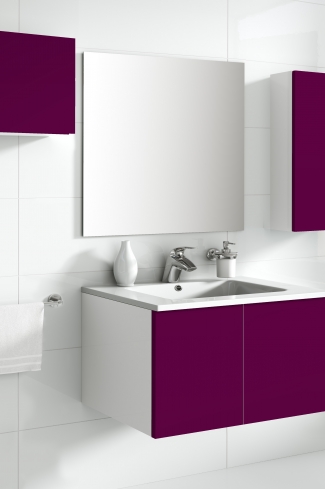 <p>
	Mueble de baño de 80 cm, realizado en material laminado de 19 mm y una puerta de material estratificado alto brillo de gran capacidad y cierre soft-closing. Lavabo y complementos no incluidos. </p>
