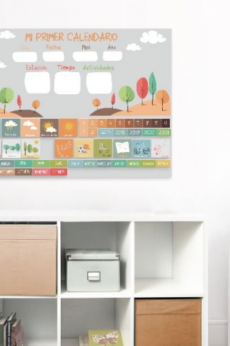<p>
	Calendario magnético infantil realizado con impresión digital de alta calidad donde se podrán expresar el día de la semana, día del mes, mes del año, año, estación del año, el tiempo que hace y la actividad a realizar</p>
