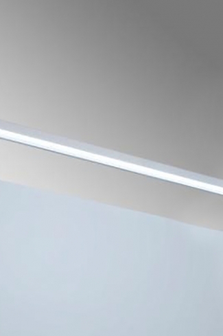 <p>
	Iluminación  mediante sistema LED  de 100 cm de longitud con Pot: 9,6 W. Acabado color cromo</p>
