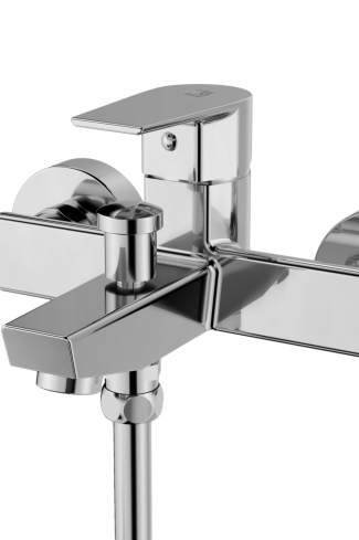 <p>
	Grifo de baño-ducha AURA </p>
