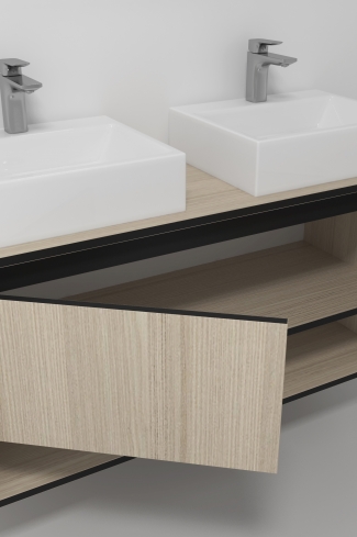 <p>
	Pack compuesto por mueble de baño realizado en material laminado, formado por dos puertas y un espacio decorativo inferior, cantos en negro. Bisagras con cierre softclosing testadas a 80.000 ciclos regulables en los tres ejes. Colgadores a pared capaces de soportar hasta 30 Kg por colgador. Cantos realizados en PVC de 1mm. Incluye dos lavabos sobreencimera y foco iluminación LED. Fabricado en España</p>
