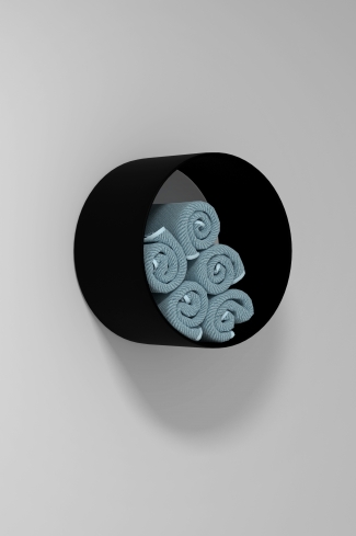 <p>
	Toallero circular diametro negro 25cm</p>

