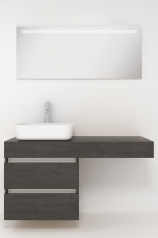 <p>
	Pack formado por mueble de baño de 120 cm realizado en material laminado madera. Está formado por dos módulos, uno fijo y otro con dos cajones de gran capacidad, totalmente extraibles y de cierre soft-closing. Incluye lavabo cerámico sobre encimera y espejo con iluminación LED de 120x50 cm. No incluye grifería. Made in Spain</p>
