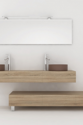 <p>
	Pack compuesto por dos muebles de baño realizados en tablero de partículas laminado de 19mm. Un mueble suspendido con un cajón con cierre suave y otro módulo con patas y tres cajones con cierre suave. Colgadores a pared capaces de soportar hasta 30 Kg por colgador. Cantos realizados en PVC de 1 mm. Dos lavabos sobreencimera a juego, espejo liso con foco iluminación LED de 100 cm de 9,6 W con 600 lumenes y temperatura de color de 6000 K LED incluidos. Fabricado en España. Grifo no incluido. </p>
