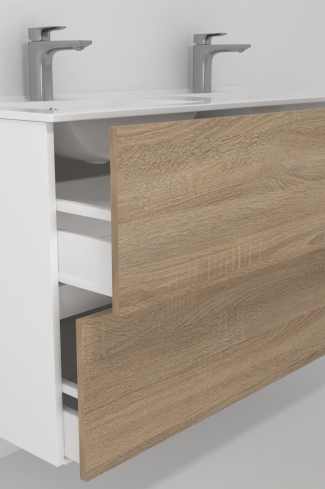 <p>
	Pack formado por mueble de baño realizado en tablero laminado 19mm acabado madera, con dos cajones totalmente extraíble con cierre softclosing. Lavabo cerámico y espejo con iluminación LED incluidos. Made in Europe.</p>
