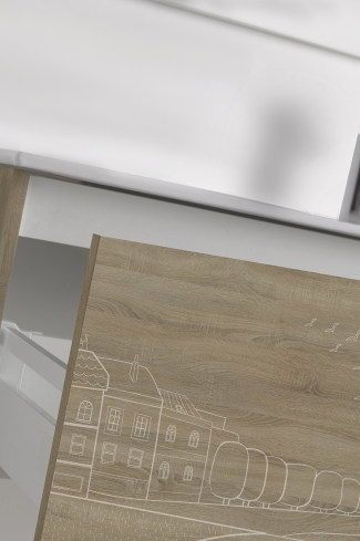 <p>
	Pack formado por mueble de 120 cm realizado en material laminado acabado madera con frontal decorado mediante técnica láser. Cajón totalmente extraible y cierre soft-closing. Incluye lavabo cerámico de color blanco, espejo liso  y un foco iluminación LED de 100cm. Fabricado en España.</p>
