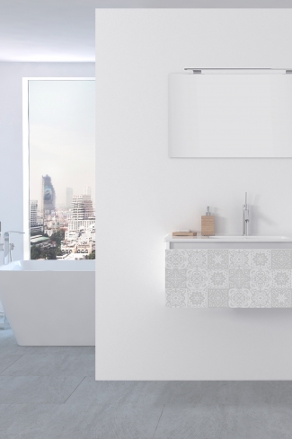 <p>
	Pack formado por mueble de 80 cm realizado en material estratificado alto brillo con frontal decorado mediante técnica láser. Cajón totalmente extraible y cierre soft-closing. Incluye lavabo cerámico de color blanco, espejo y foco iluminación LED de 60cm. Fabricado en España.</p>
