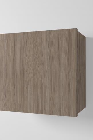 <p>
	Complemento de baño de 35x35 realizado en tablero laminado de 19 mm con una puerta cierre amortiguado suave. Incluye una estantería interior. Bisagras con cierre softclosing testadas a 80.000 ciclos regulables en los tres ejes. Colgadores a pared capaces de soportar hasta 30 Kg por colgador. Cantos realizados en PVC de 1 mm. Fabricado en España.Made in Spain.</p>
