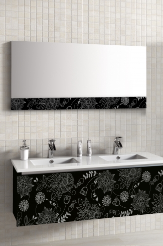<p>
	Conjunto de mueble de baño realizado en material estratificado alto brillo de 19 mm con cajón con sistema amortiguado suave y decoración realizado mediante técnica láser. Lavabo cerámico de color blanco incluido de doble seno y espejo sobre tablero con decoración láser 44x120 incluidos.Grifo no incluido. Fabricado en España.</p>
