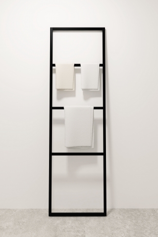 <p>
	Toallero estructura O 45 cm</p>
