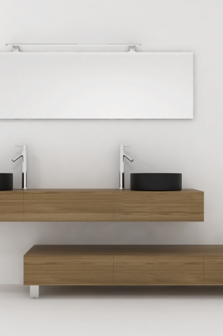 <p>
	Pack compuesto por dos muebles de baño realizados en tablero de partículas laminado de 19mm. Un mueble suspendido con un cajón con cierre suave y otro módulo con patas y tres cajones con cierre suave. Colgadores a pared capaces de soportar hasta 30 Kg por colgador. Cantos realizados en PVC de 1 mm. Dos lavabos sobreencimera a juego, espejo liso con foco iluminación LED de 100 cm de 9,6 W con 600 lumenes y temperatura de color de 6000 K LED incluidos. Fabricado en España. Grifo no incluido. </p>
