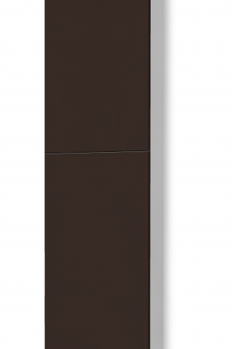 <p>
	Complemento de baño de 35X140 cm realizado en material laminado con puerta estraticada de 19 mm con cierre softclosing. Incluye cinco estanterías interiores. Made in Spain.</p>
