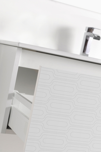<p>
	Pack formado por mueble de 100 cm realizado en material estratificado alto brillo con frontal decorado mediante técnica láser. Cajón totalmente extraible y cierre soft-closing. Incluye lavabo cerámico de color blanco, espejo y foco iluminación LED de 80cm. Fabricado en España.</p>
