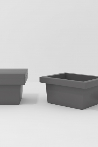 <p>
	Set organizador para cajones compuesto por una bandeja lateral y 3 cajas con tapa.</p>
