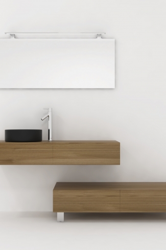 <p>
	Pack compuesto por dos muebles de baño realizados en tablero de partículas laminado de 19mm. Un mueble suspendido con un cajón con cierre suave y otro módulo con patas y dos cajones con cierre suave. Colgadores a pared capaces de soportar hasta 30 Kg por colgador. Cantos realizados en PVC de 1 mm. Lavabo sobreencimera a juego, espejo liso con foco iluminación LED de 100 cm de 9,6 W con 600 lumenes y temperatura de color de 6000 K LED incluidos. Fabricado en España. Grifo no incluido. </p>
