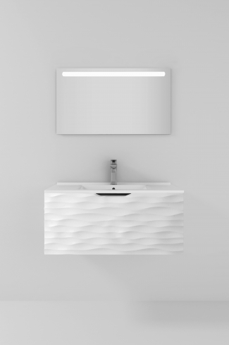 <p>
	Pack formado por mueble de baño realizado en material DM, lacado alto brillo con relieve. Está formado por un cajón con tirador negro totalmente extraible con cierre softclosing. Incluye lavabo cerámico encimera y espejo con iluminación LED. Made in Spain. </p>

