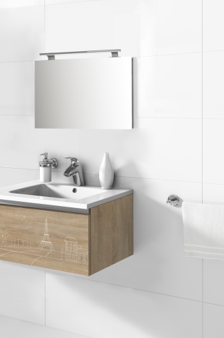 <p>
	Pack formado por mueble de 60 cm realizado en material laminado acabado madera con frontal decorado mediante técnica láser. Cajón totalmente extraible y cierre soft-closing. Incluye lavabo cerámico de color blanco, espejo liso  y un foco iluminación LED de 60cm. Fabricado en España.</p>
