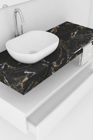 <p>
	Pack compuesto por mueble de baño fabricado en tablero de partículas laminado de 19mm acabado mate con dos cajones de gran capacidad, cierre suave y extracción total. Lavabo suspendido de mármol compacto con escuadras de acero inoxidable. Espejo liso y foco iluminación LED 6000K, 9,6W, 600lm. Fabricado en España. Grifo no incluido. </p>
