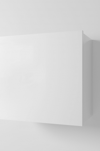 <p>
	Complemento de baño de 35x35 realizado en tablero laminado de 19 mm con una puerta cierre amortiguado suave. Incluye una estantería interior. Bisagras con cierre softclosing testadas a 80.000 ciclos regulables en los tres ejes. Colgadores a pared capaces de soportar hasta 30 Kg por colgador. Cantos realizados en PVC de 1 mm. Fabricado en España.Made in Spain.</p>
